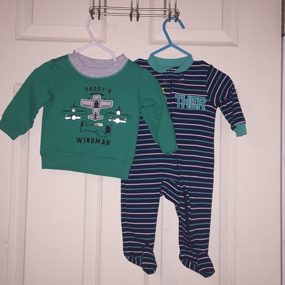 Baby boy Carter’s 3 months  pj/sweatshirt